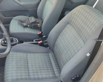 Бежевый Шкода Октавия, объемом двигателя 1.6 л и пробегом 212 тыс. км за 5600 $, фото 19 на Automoto.ua