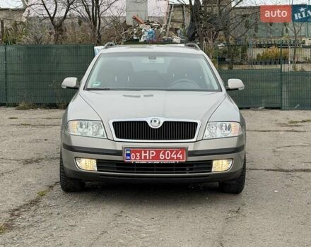 Бежевий Шкода Октавія, об'ємом двигуна 1.6 л та пробігом 217 тис. км за 6100 $, фото 1 на Automoto.ua