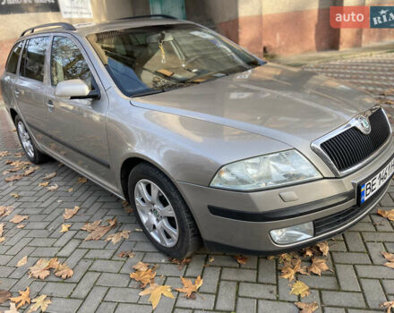 Бежевый Шкода Октавия, объемом двигателя 1.98 л и пробегом 250 тыс. км за 5850 $, фото 2 на Automoto.ua