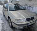Бежевый Шкода Октавия, объемом двигателя 1.6 л и пробегом 365 тыс. км за 3200 $, фото 1 на Automoto.ua