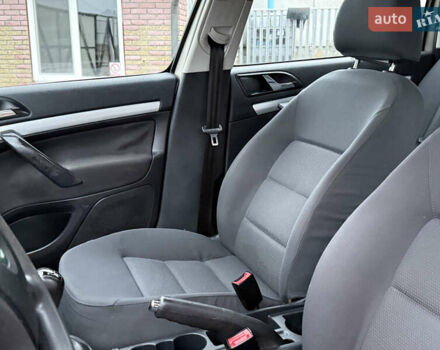 Бежевий Шкода Октавія, об'ємом двигуна 1.6 л та пробігом 206 тис. км за 4950 $, фото 24 на Automoto.ua