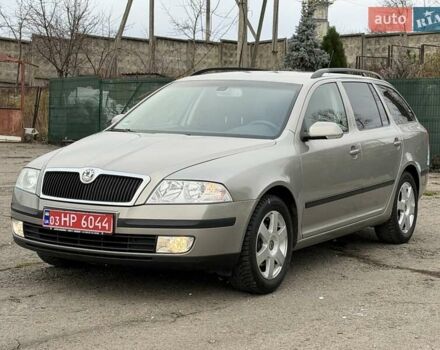 Бежевий Шкода Октавія, об'ємом двигуна 1.6 л та пробігом 217 тис. км за 6100 $, фото 4 на Automoto.ua