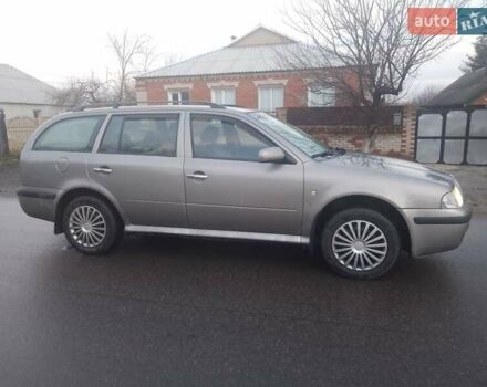 Бежевый Шкода Октавия, объемом двигателя 1.8 л и пробегом 230 тыс. км за 5600 $, фото 4 на Automoto.ua