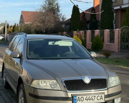 Бежевый Шкода Октавия, объемом двигателя 1.6 л и пробегом 292 тыс. км за 5199 $, фото 1 на Automoto.ua