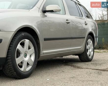 Бежевий Шкода Октавія, об'ємом двигуна 1.6 л та пробігом 217 тис. км за 6100 $, фото 13 на Automoto.ua