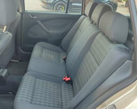 Бежевый Шкода Октавия, объемом двигателя 1.6 л и пробегом 212 тыс. км за 5600 $, фото 21 на Automoto.ua