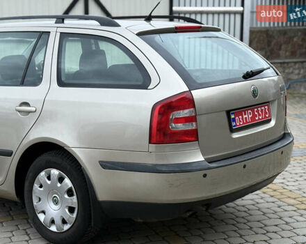 Бежевий Шкода Октавія, об'ємом двигуна 1.6 л та пробігом 206 тис. км за 4950 $, фото 8 на Automoto.ua