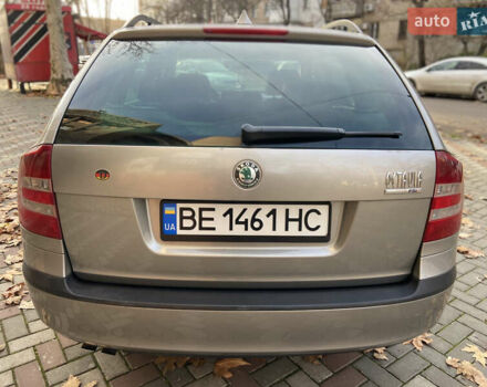 Бежевый Шкода Октавия, объемом двигателя 1.98 л и пробегом 250 тыс. км за 5850 $, фото 4 на Automoto.ua