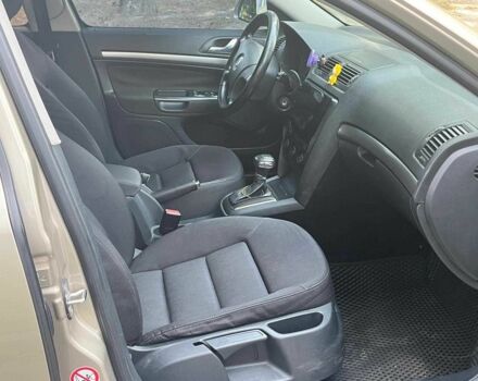 Бежевый Шкода Октавия, объемом двигателя 2 л и пробегом 310 тыс. км за 5190 $, фото 15 на Automoto.ua