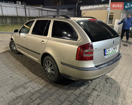 Бежевый Шкода Октавия, объемом двигателя 1.9 л и пробегом 300 тыс. км за 2850 $, фото 5 на Automoto.ua