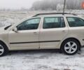 Бежевый Шкода Октавия, объемом двигателя 2 л и пробегом 300 тыс. км за 6200 $, фото 1 на Automoto.ua
