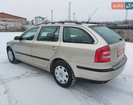 Бежевый Шкода Октавия, объемом двигателя 1.6 л и пробегом 200 тыс. км за 6300 $, фото 7 на Automoto.ua