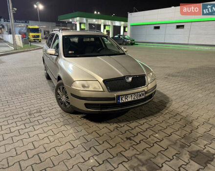 Бежевый Шкода Октавия, объемом двигателя 1.9 л и пробегом 300 тыс. км за 2850 $, фото 1 на Automoto.ua