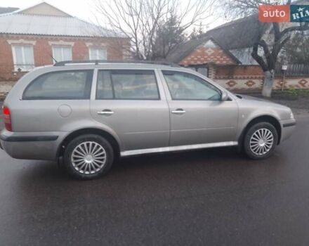 Бежевый Шкода Октавия, объемом двигателя 1.8 л и пробегом 230 тыс. км за 5600 $, фото 3 на Automoto.ua