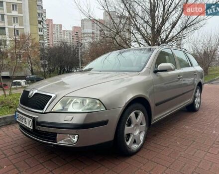 Бежевый Шкода Октавия, объемом двигателя 1.97 л и пробегом 275 тыс. км за 5200 $, фото 25 на Automoto.ua