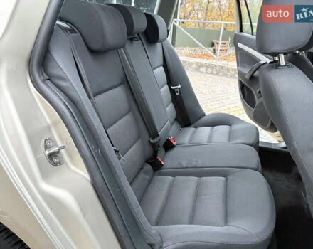 Бежевий Шкода Октавія, об'ємом двигуна 1.6 л та пробігом 206 тис. км за 4950 $, фото 31 на Automoto.ua