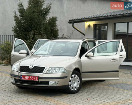 Бежевий Шкода Октавія, об'ємом двигуна 1.6 л та пробігом 206 тис. км за 4950 $, фото 16 на Automoto.ua