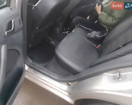 Бежевый Шкода Октавия, объемом двигателя 1.8 л и пробегом 230 тыс. км за 5600 $, фото 21 на Automoto.ua