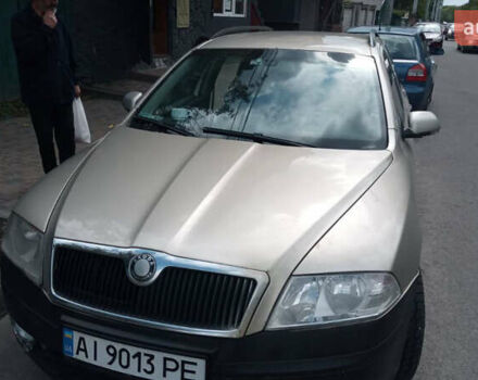 Бежевый Шкода Октавия, объемом двигателя 1.97 л и пробегом 300 тыс. км за 2800 $, фото 1 на Automoto.ua