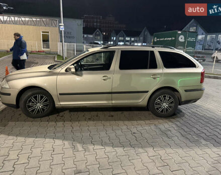 Бежевый Шкода Октавия, объемом двигателя 1.9 л и пробегом 300 тыс. км за 2850 $, фото 6 на Automoto.ua