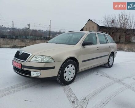 Бежевый Шкода Октавия, объемом двигателя 1.6 л и пробегом 200 тыс. км за 6300 $, фото 5 на Automoto.ua