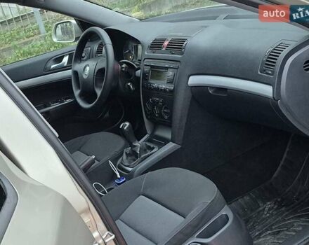 Бежевый Шкода Октавия, объемом двигателя 1.6 л и пробегом 194 тыс. км за 6350 $, фото 28 на Automoto.ua