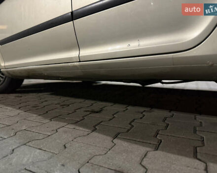 Бежевый Шкода Октавия, объемом двигателя 1.9 л и пробегом 300 тыс. км за 2850 $, фото 8 на Automoto.ua