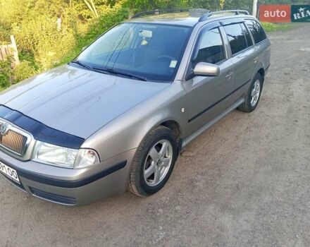 Бежевий Шкода Октавія, об'ємом двигуна 1.6 л та пробігом 239 тис. км за 6000 $, фото 6 на Automoto.ua