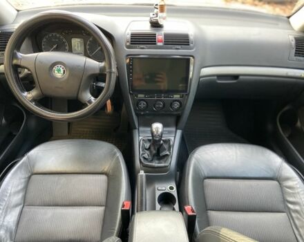 Бежевий Шкода Октавія, об'ємом двигуна 2 л та пробігом 250 тис. км за 5850 $, фото 10 на Automoto.ua