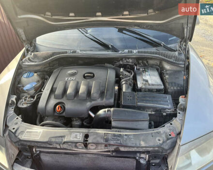 Бежевий Шкода Октавія, об'ємом двигуна 1.97 л та пробігом 370 тис. км за 6000 $, фото 5 на Automoto.ua