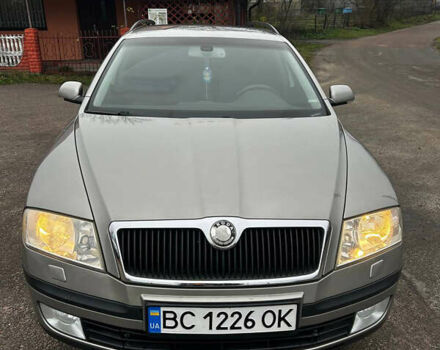 Бежевый Шкода Октавия, объемом двигателя 1.6 л и пробегом 269 тыс. км за 5800 $, фото 1 на Automoto.ua