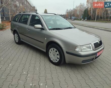 Бежевый Шкода Октавия, объемом двигателя 1.6 л и пробегом 250 тыс. км за 6300 $, фото 3 на Automoto.ua