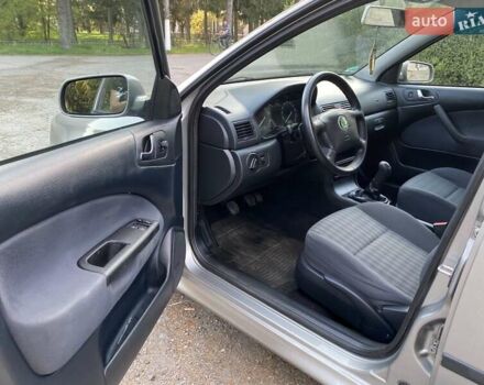 Бежевий Шкода Октавія, об'ємом двигуна 1.6 л та пробігом 170 тис. км за 6000 $, фото 40 на Automoto.ua