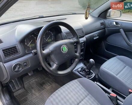 Бежевий Шкода Октавія, об'ємом двигуна 1.6 л та пробігом 170 тис. км за 6000 $, фото 38 на Automoto.ua