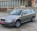Бежевий Шкода Октавія, об'ємом двигуна 1.6 л та пробігом 170 тис. км за 5800 $, фото 1 на Automoto.ua