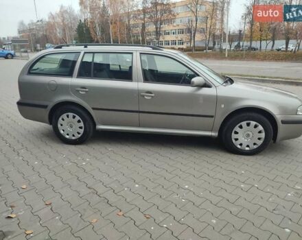 Бежевый Шкода Октавия, объемом двигателя 1.6 л и пробегом 250 тыс. км за 6300 $, фото 6 на Automoto.ua