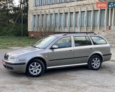 Бежевий Шкода Октавія, об'ємом двигуна 1.6 л та пробігом 170 тис. км за 6000 $, фото 16 на Automoto.ua