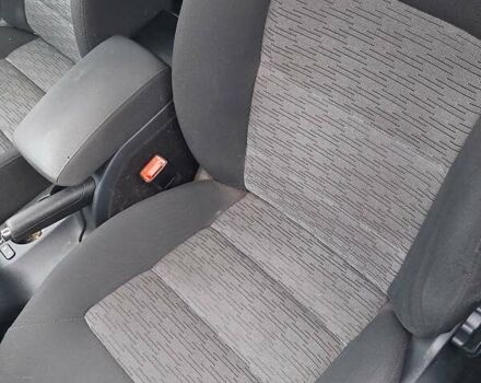 Бежевий Шкода Октавія, об'ємом двигуна 1.6 л та пробігом 163 тис. км за 7450 $, фото 41 на Automoto.ua