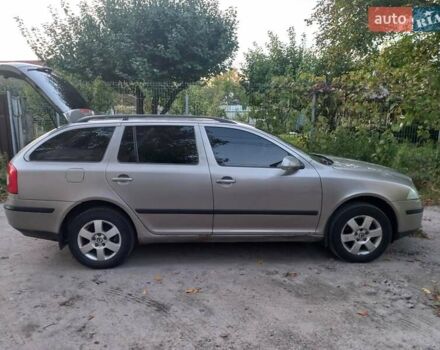 Бежевый Шкода Октавия, объемом двигателя 1.6 л и пробегом 290 тыс. км за 6800 $, фото 2 на Automoto.ua