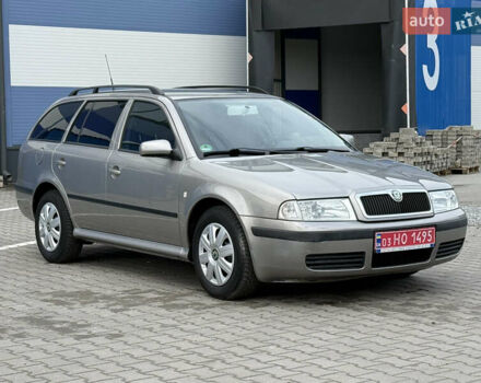 Бежевый Шкода Октавия, объемом двигателя 1.6 л и пробегом 237 тыс. км за 6750 $, фото 12 на Automoto.ua