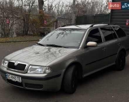 Бежевый Шкода Октавия, объемом двигателя 1.6 л и пробегом 270 тыс. км за 5960 $, фото 1 на Automoto.ua