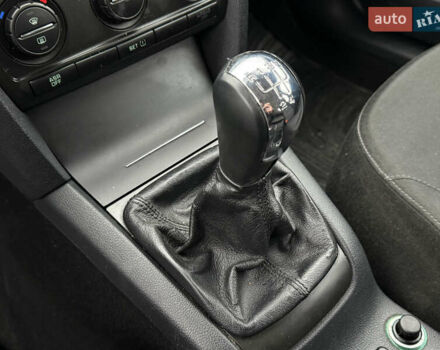 Бежевый Шкода Октавия, объемом двигателя 1.6 л и пробегом 220 тыс. км за 7600 $, фото 19 на Automoto.ua