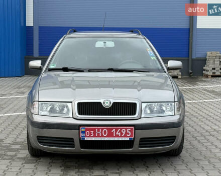 Бежевый Шкода Октавия, объемом двигателя 1.6 л и пробегом 237 тыс. км за 6750 $, фото 1 на Automoto.ua