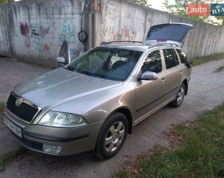 Бежевый Шкода Октавия, объемом двигателя 1.6 л и пробегом 290 тыс. км за 6800 $, фото 3 на Automoto.ua