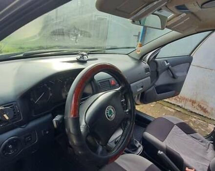 Бежевий Шкода Октавія, об'ємом двигуна 1.6 л та пробігом 334 тис. км за 3500 $, фото 2 на Automoto.ua