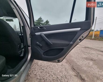 Бежевый Шкода Октавия, объемом двигателя 1.6 л и пробегом 237 тыс. км за 6000 $, фото 45 на Automoto.ua