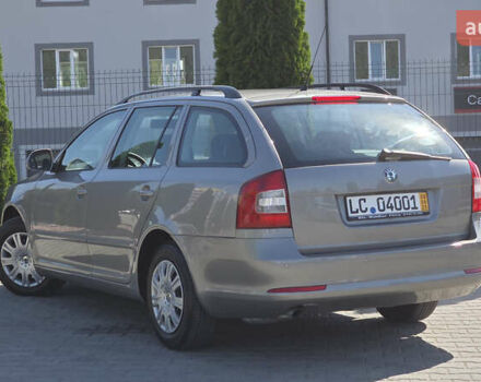 Бежевий Шкода Октавія, об'ємом двигуна 1.6 л та пробігом 182 тис. км за 7999 $, фото 17 на Automoto.ua