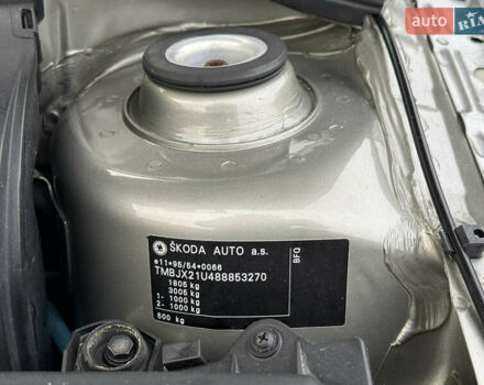 Бежевый Шкода Октавия, объемом двигателя 1.6 л и пробегом 237 тыс. км за 6750 $, фото 43 на Automoto.ua