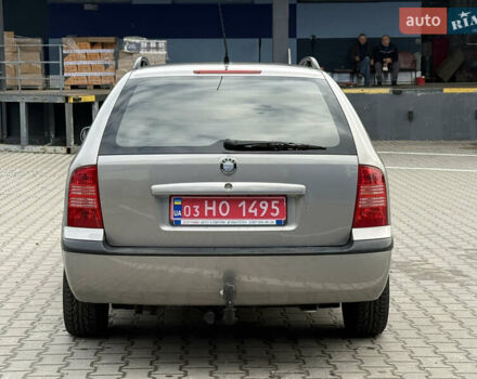 Бежевый Шкода Октавия, объемом двигателя 1.6 л и пробегом 237 тыс. км за 6750 $, фото 8 на Automoto.ua