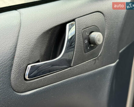 Бежевый Шкода Октавия, объемом двигателя 1.6 л и пробегом 237 тыс. км за 6750 $, фото 24 на Automoto.ua